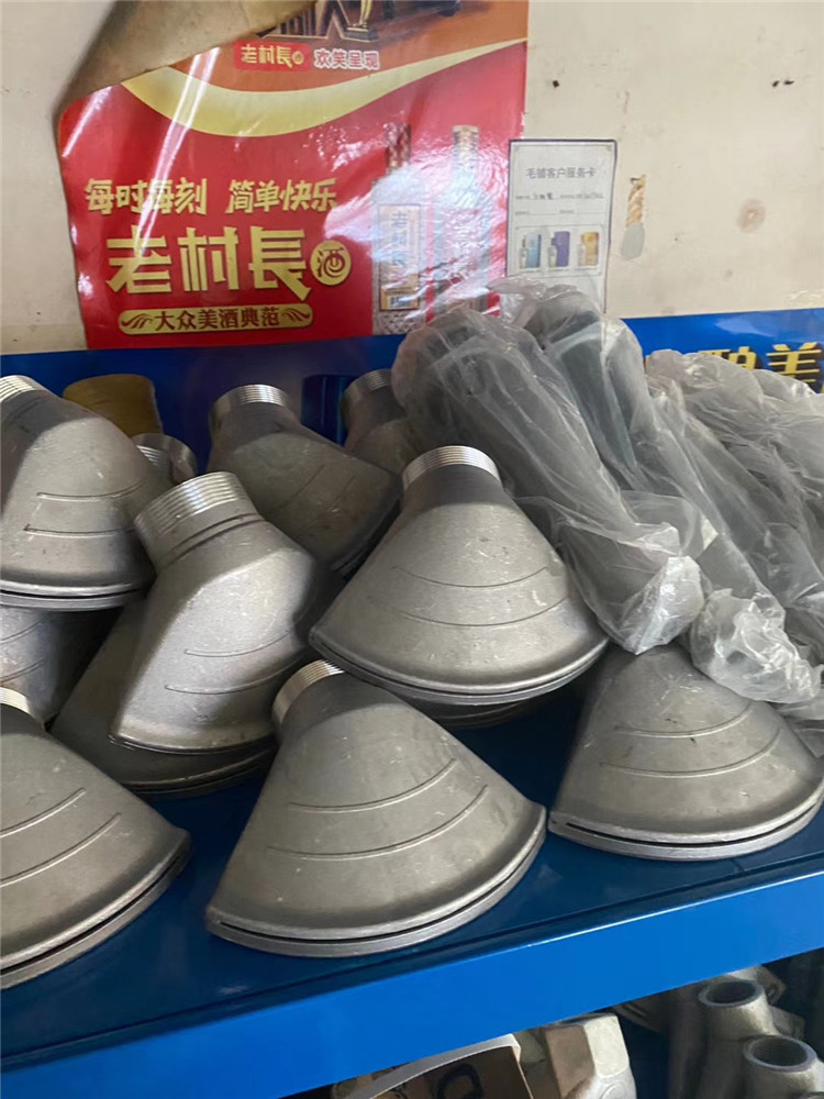 灑水車花灑(用于灑水車花灑蓮蓬頭,罐體右后高位花灑,樹木園林灌溉)